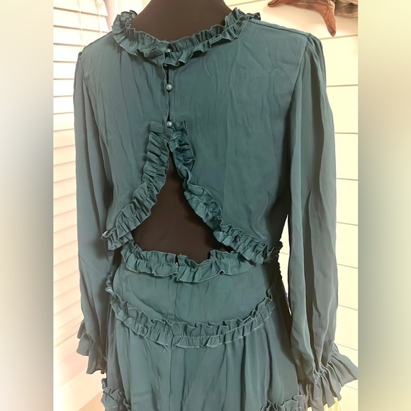 VETOZZA,OPEN BACK DRESS, Emerald Green Ruffled, Completely Lined,GORGEOUS, L - Picture 10 of 16